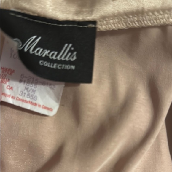 Vintage Elegant Gold Satin Pleated Skirt. Lined. Zippered. Size M. - Picture 6 of 7